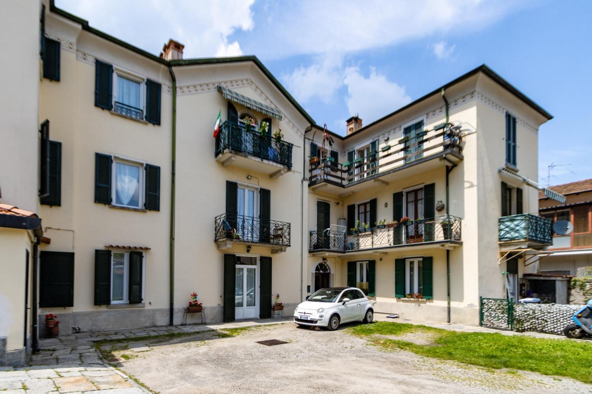 Le Dalie - Appartamento Stresa - Magognino Brisino Eksteriør billede